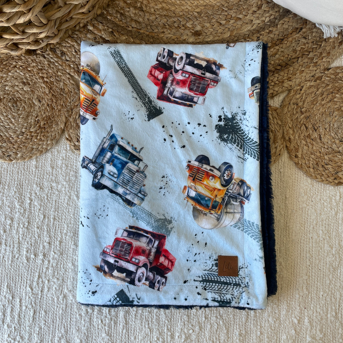 Simple comforter ready to go | Heavy Trucks [Minky/Faux Fur]