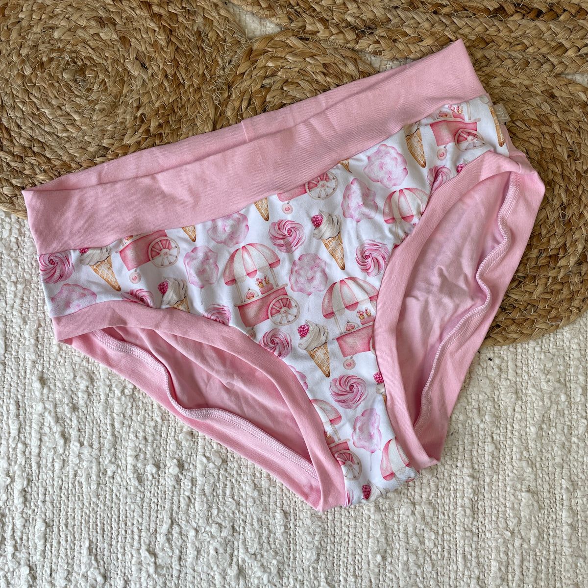 Créations M3 | Culotte pour femmes | La vie en rose (prêt à partir)