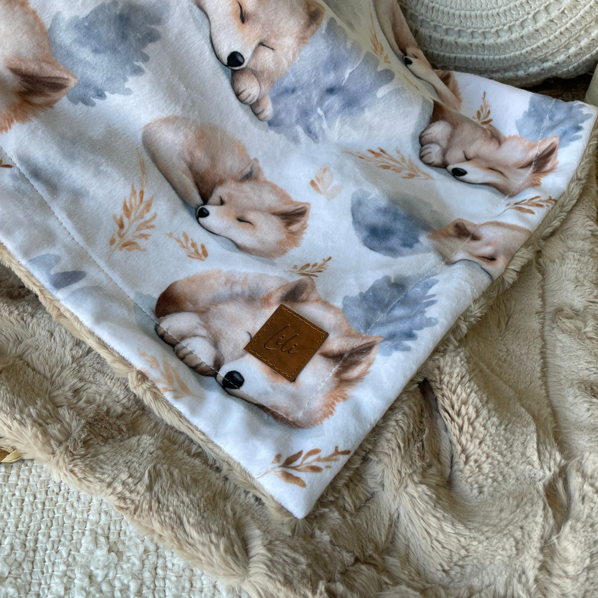 Simple comforter ready to go | Amarok [Minky/Faux Fur]