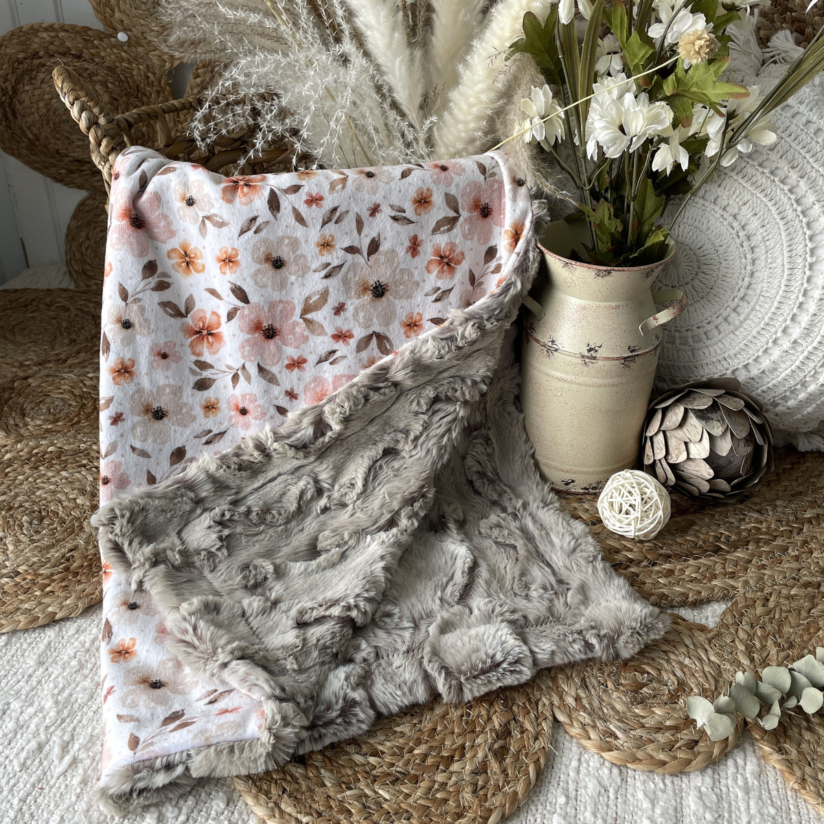 Simple comforter ready to go | Country floral [Minky/Faux Fur]