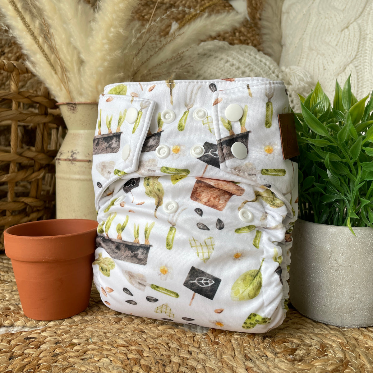 Cloth Diaper | One size | Pat gardens (full print)